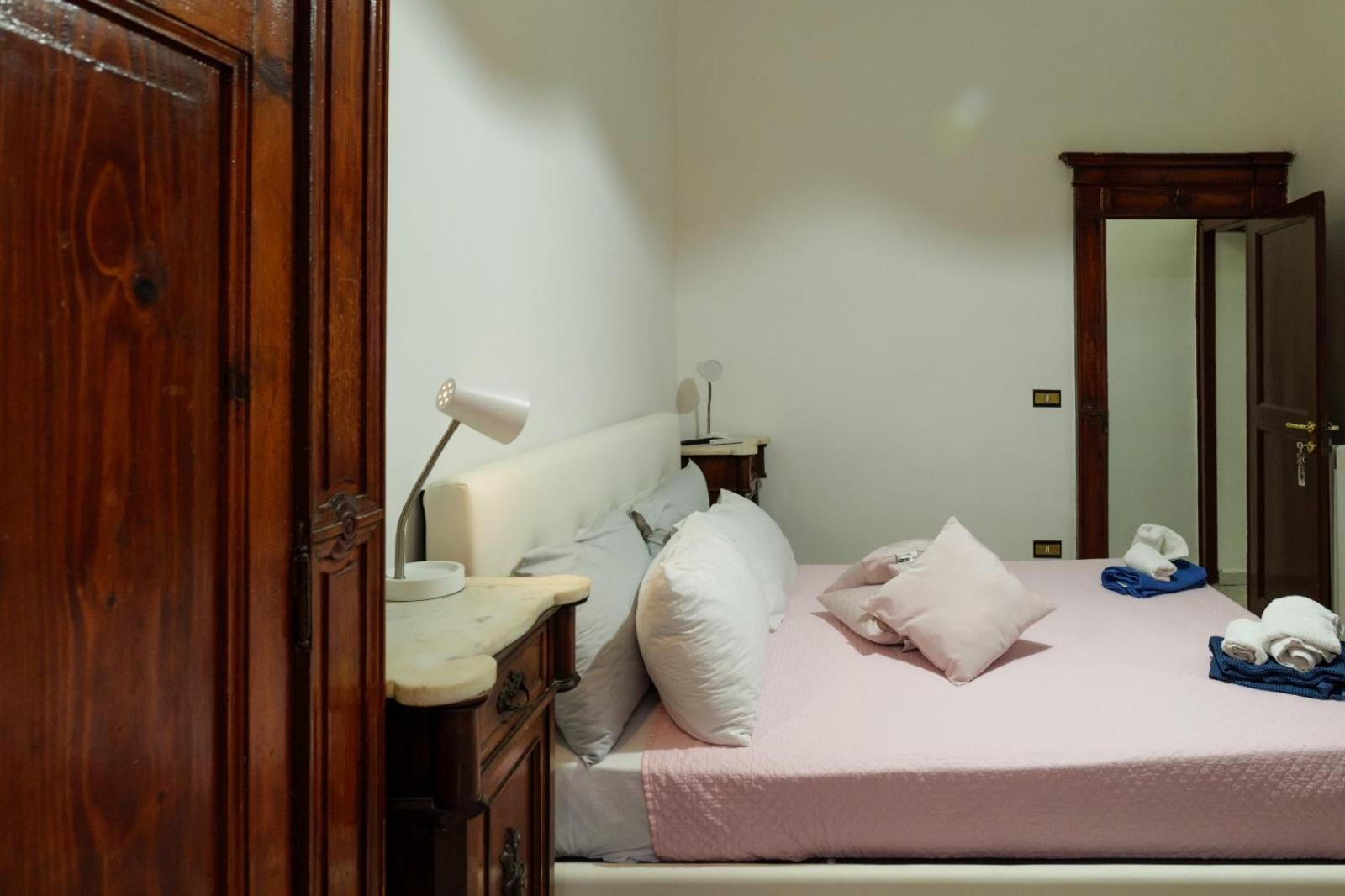 La Casa Di Nonna Teresa Bed and Breakfast Neapel Rum bild